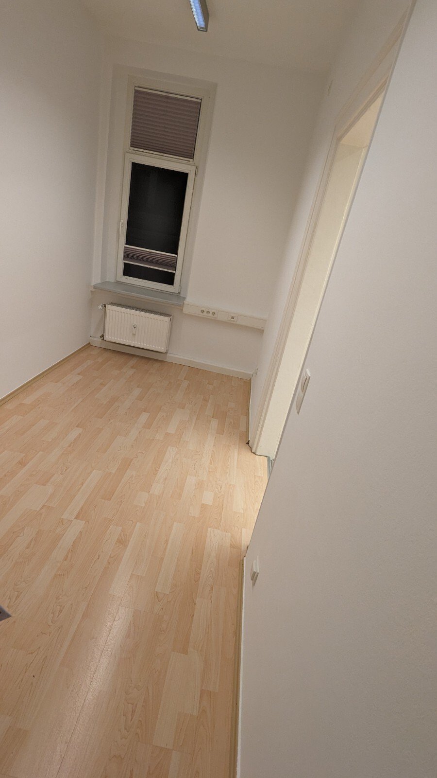 WG geeignete 4-Zimmer-Dachgeschosswohnung im Zentrum von Coburg