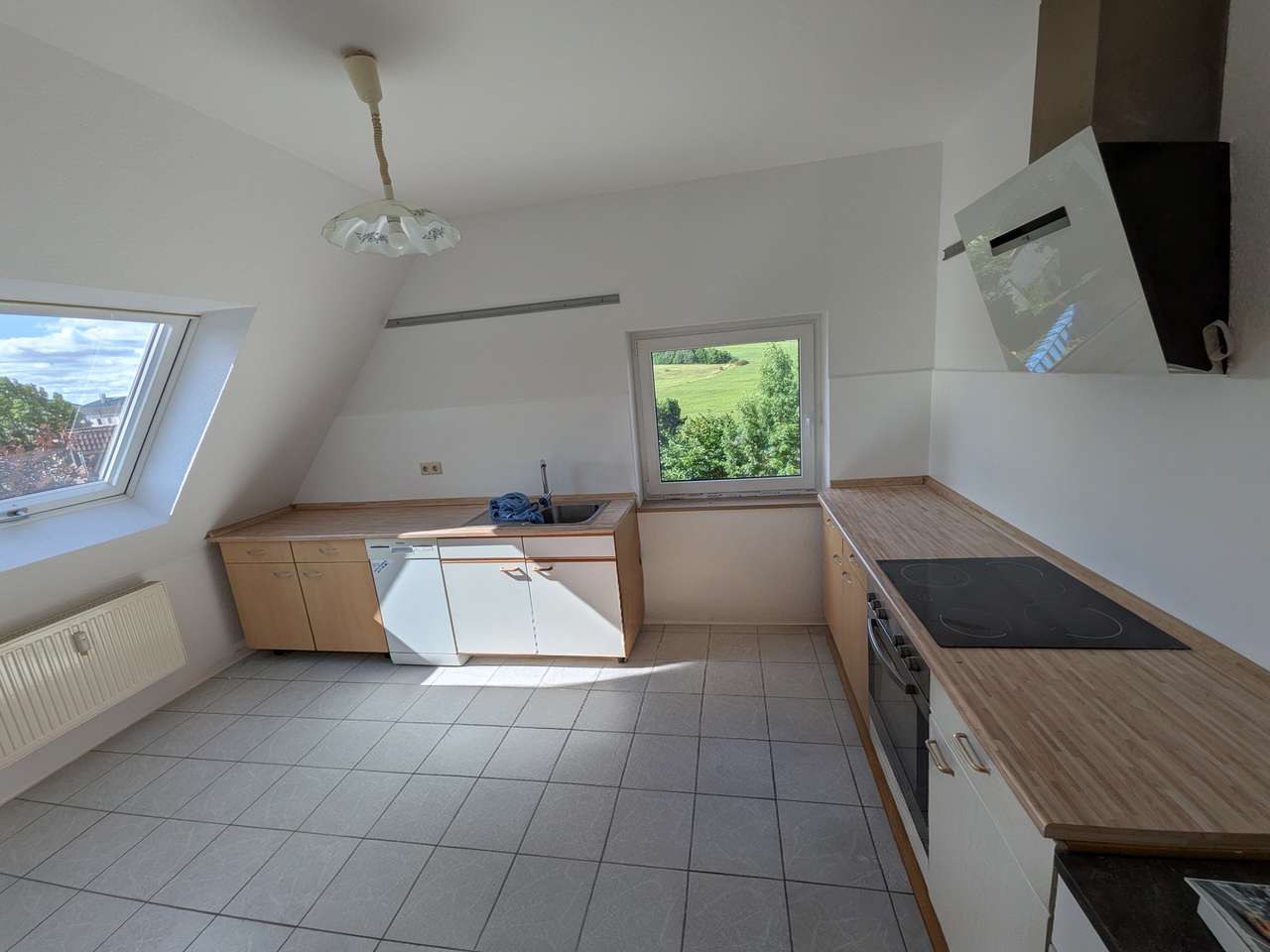 Helle 3-Raum-Wohnung in Brattendorf mit EBK Helle 3-Raum-Wohnung in Brattendorf mit EBK